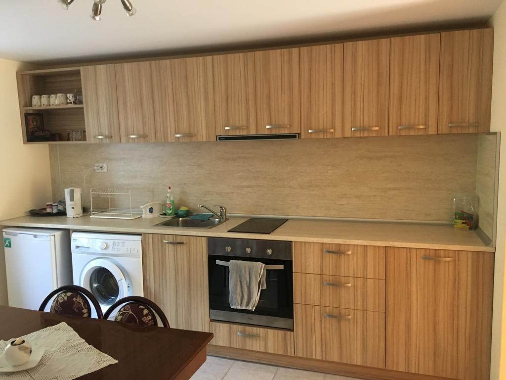 Guest House Nadezhda Хисаря Екстер'єр фото
